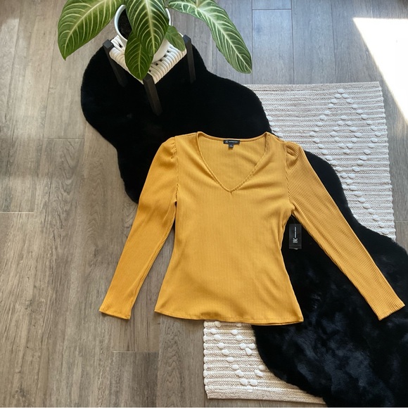 COPY - NWT • Dusty Gold Color • Ribbed Long Sleeve Top • Sweater Shirt • Mustar… - Picture 4 of 4